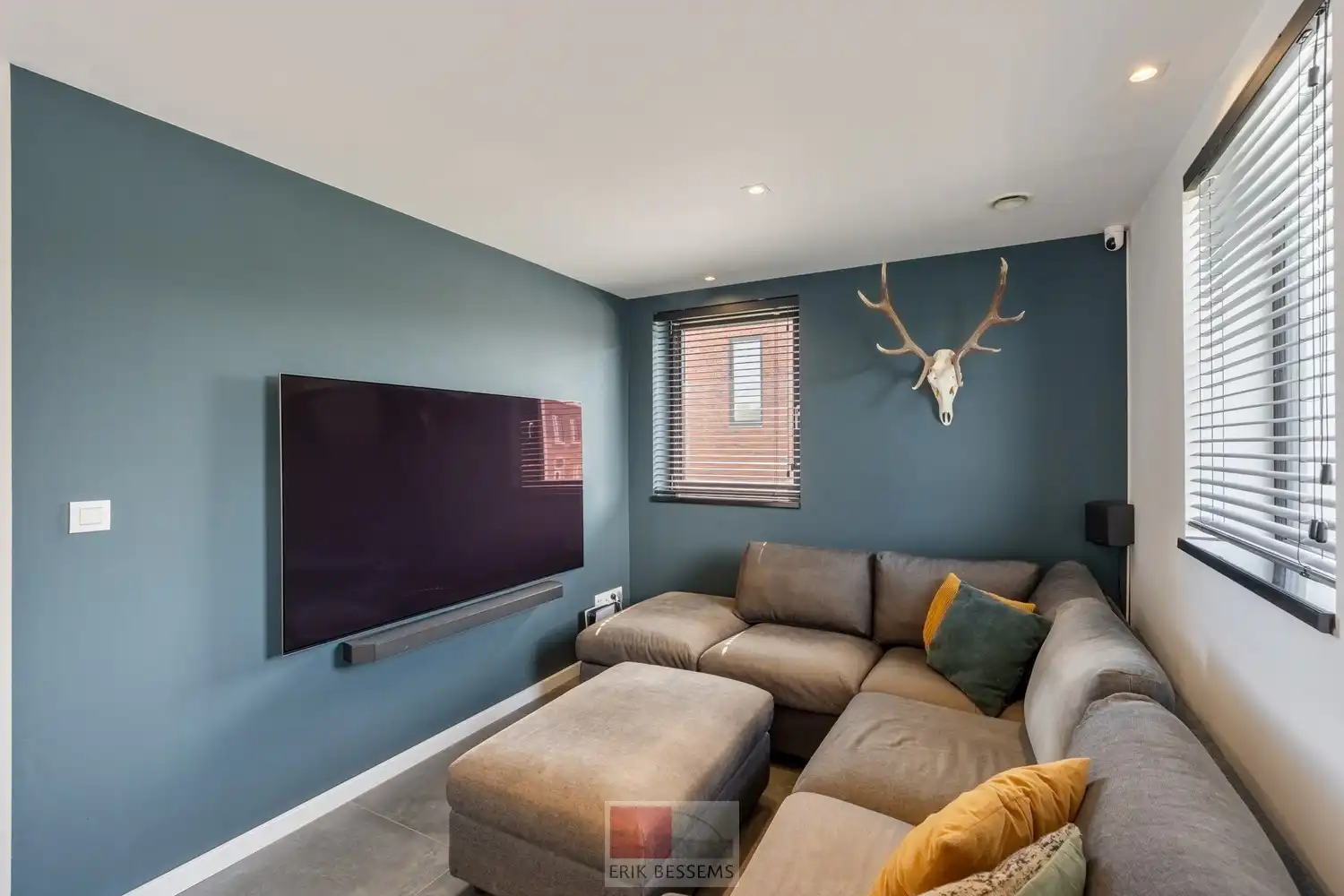 Op een royaal perceel van circa 910 m² ligt deze moderne en energiezuinige woning van circa 177 m² bewoonbare oppervlakte, met een weids panorama over het Limburgse Heuvelland. foto 19