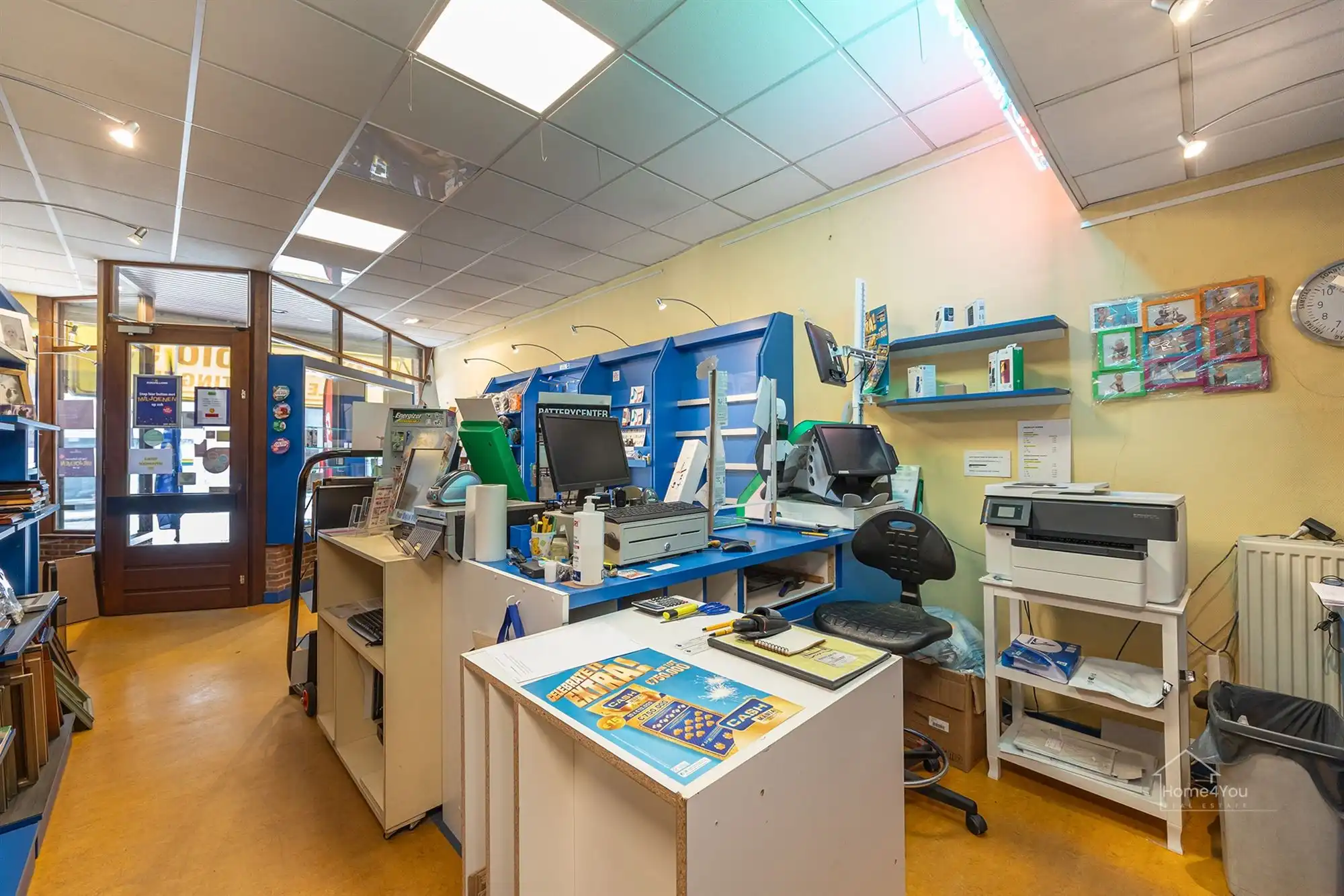 Veelzijdig handelshuis met ruim duplex appartement foto 21