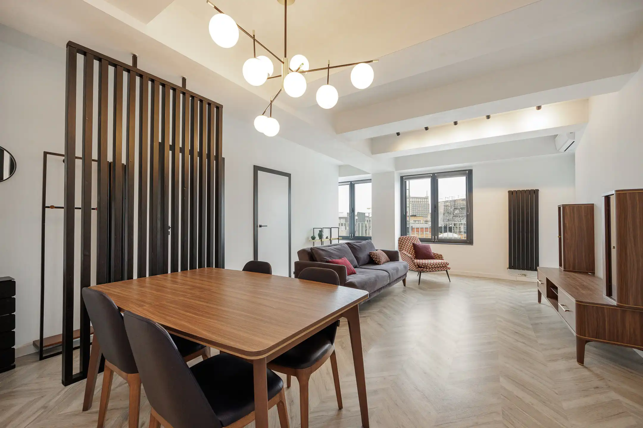 Recent tweeslaapkamer appartement te koop foto {{pictureIndex}}