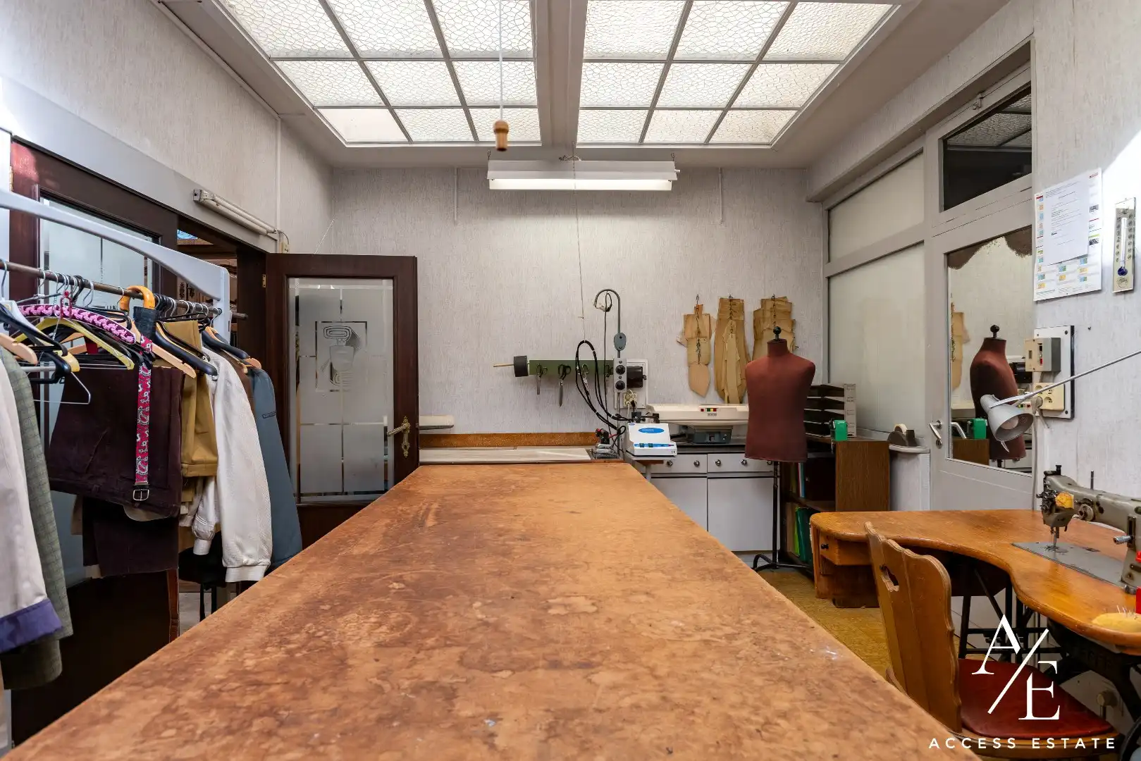 WETTEREN - Te renoveren handelshuis in het centrum! foto 5