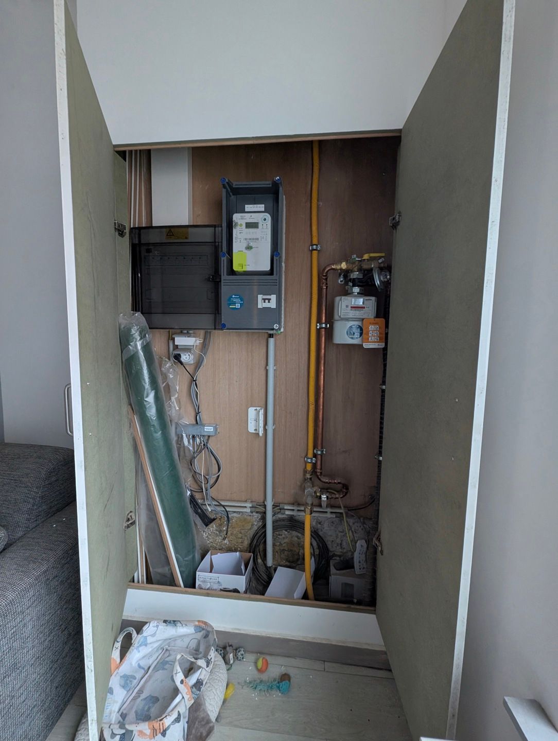 Herenhuis te koop met zuidwest gerichte tuin en parkeerplaats. Vernieuwd dak, nieuwe elektriciteit & nieuwe aardgas-CV foto 28