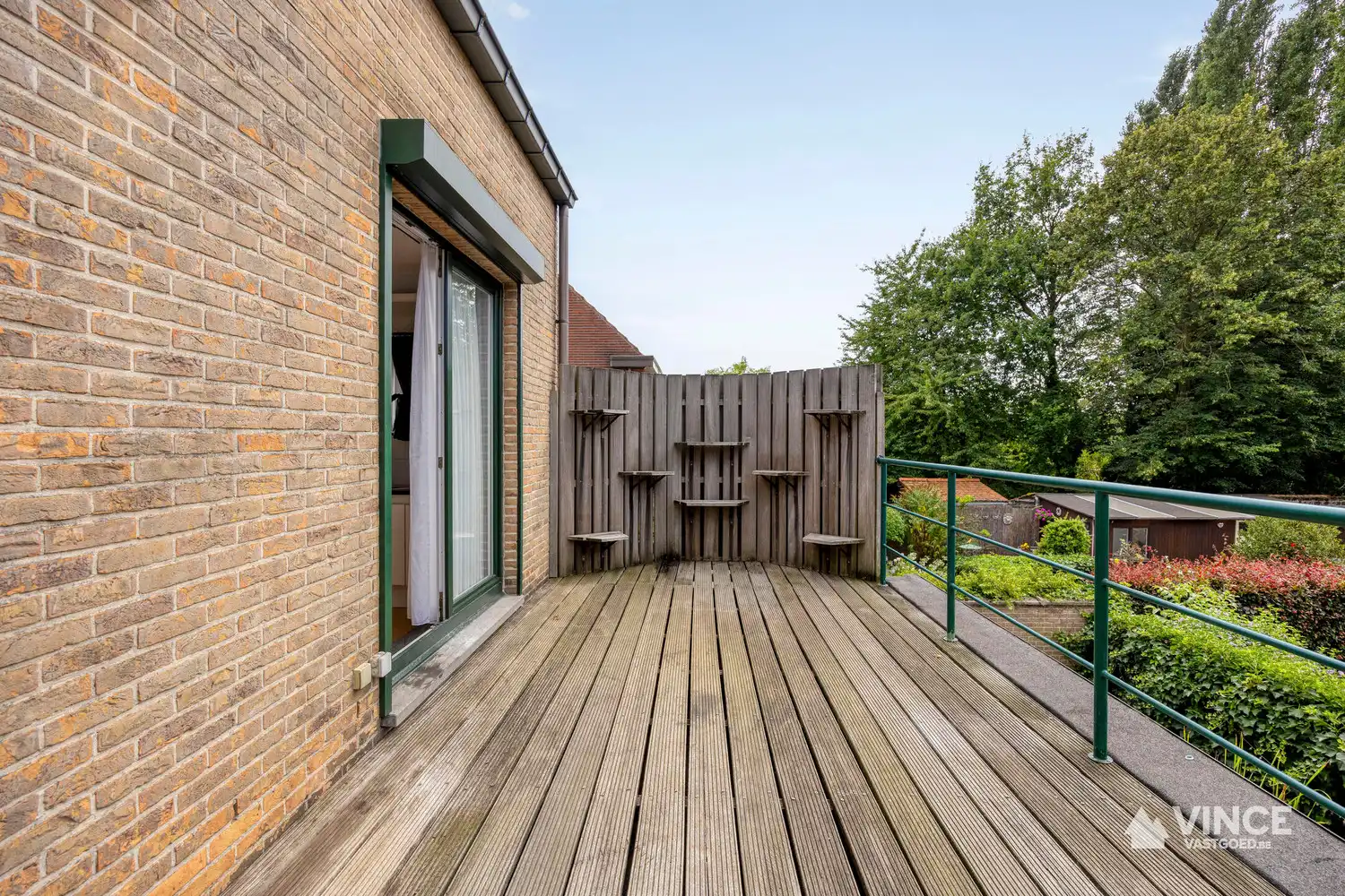 Duplex appartement met zonnig terras en garage foto 18