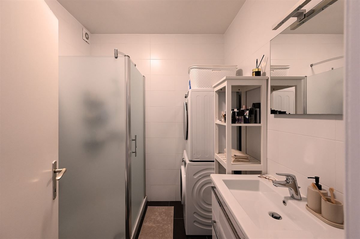 Opbrengsteigendom met twee vergunde appartementen  foto 27