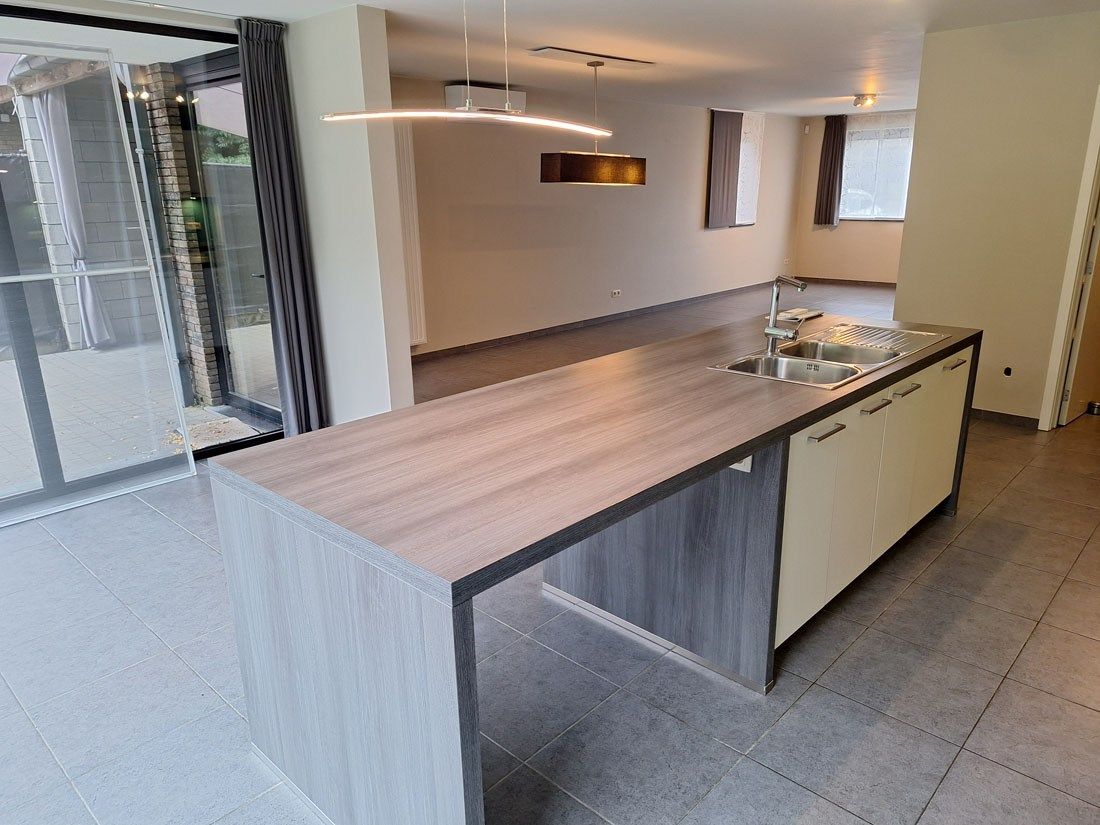 Prachtige eigentijdse woning in een groen kader foto 7