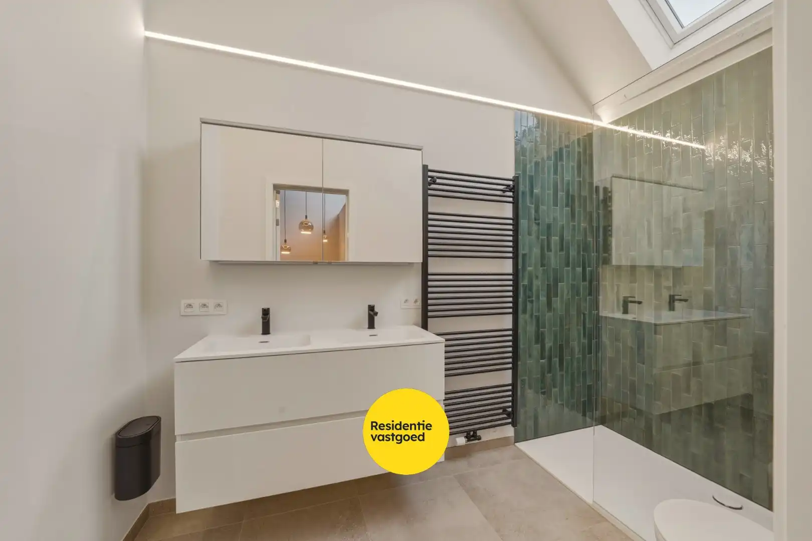 Instapklare, energiezuinige woning met 4 slpk in Mariakerke foto 24