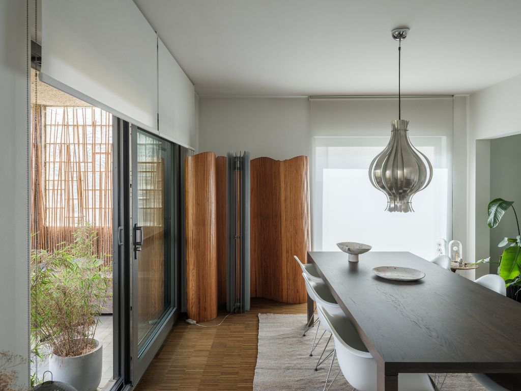 Kwalitatieve design bel-étage met 3 slaapkamers (mogelijkheid tot 5), bureauruimte en goed georiënteerde tuin te Sint-Amandsberg. foto 6