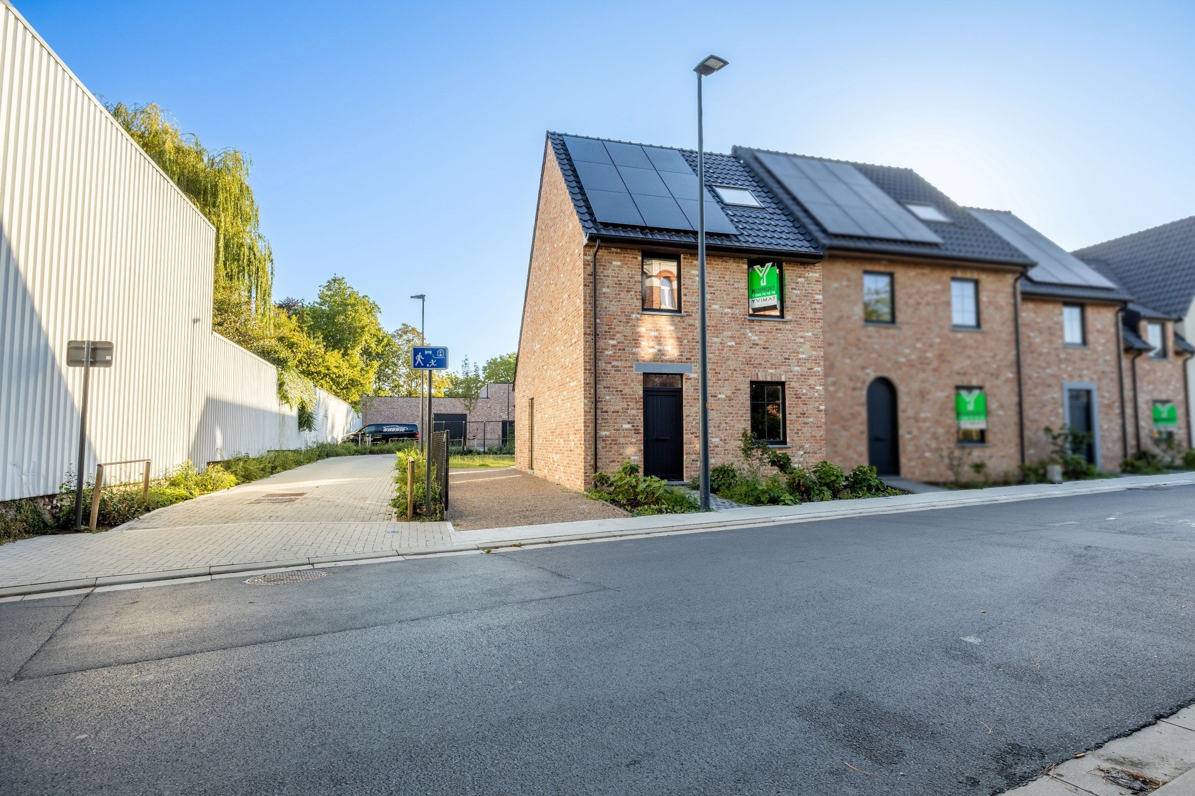 CHARMANTE NIEUWBOUWWONING IN WOONERF GULDEN SPOREN foto {{pictureIndex}}