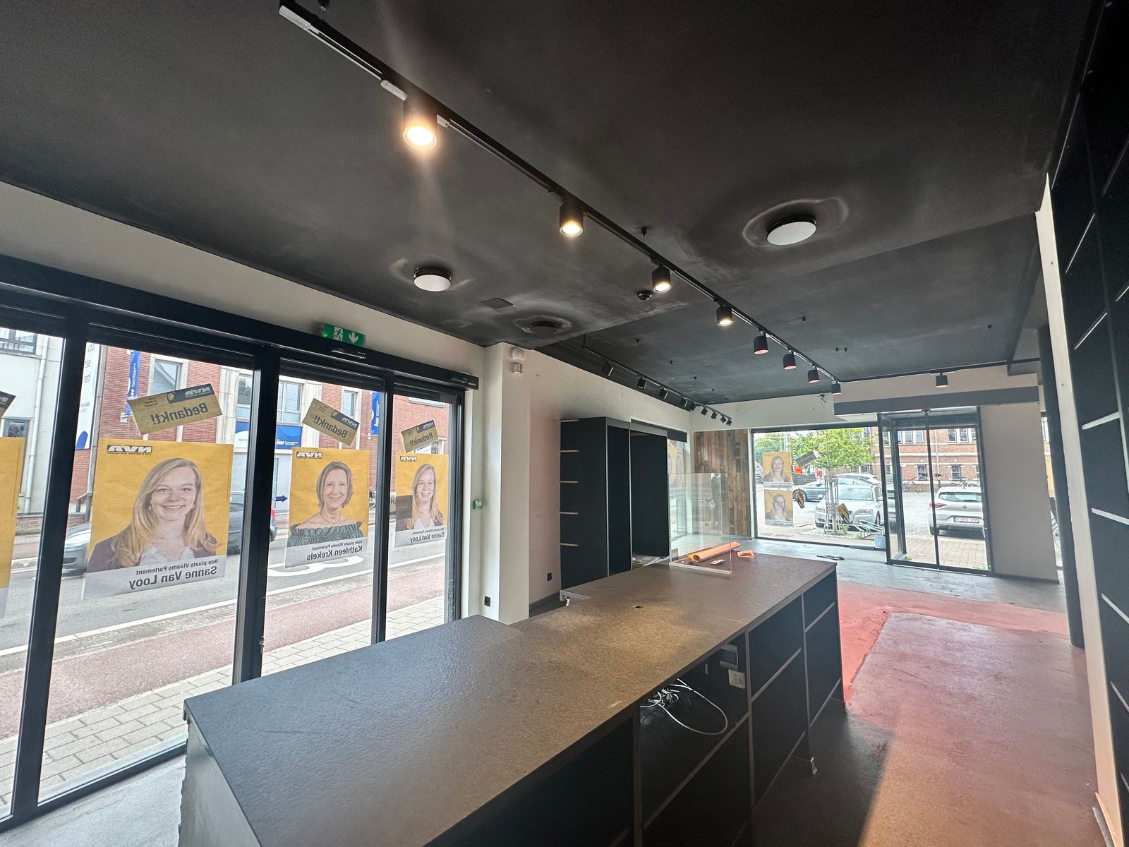 Handelspand te koop in het centrum van Malle foto 5