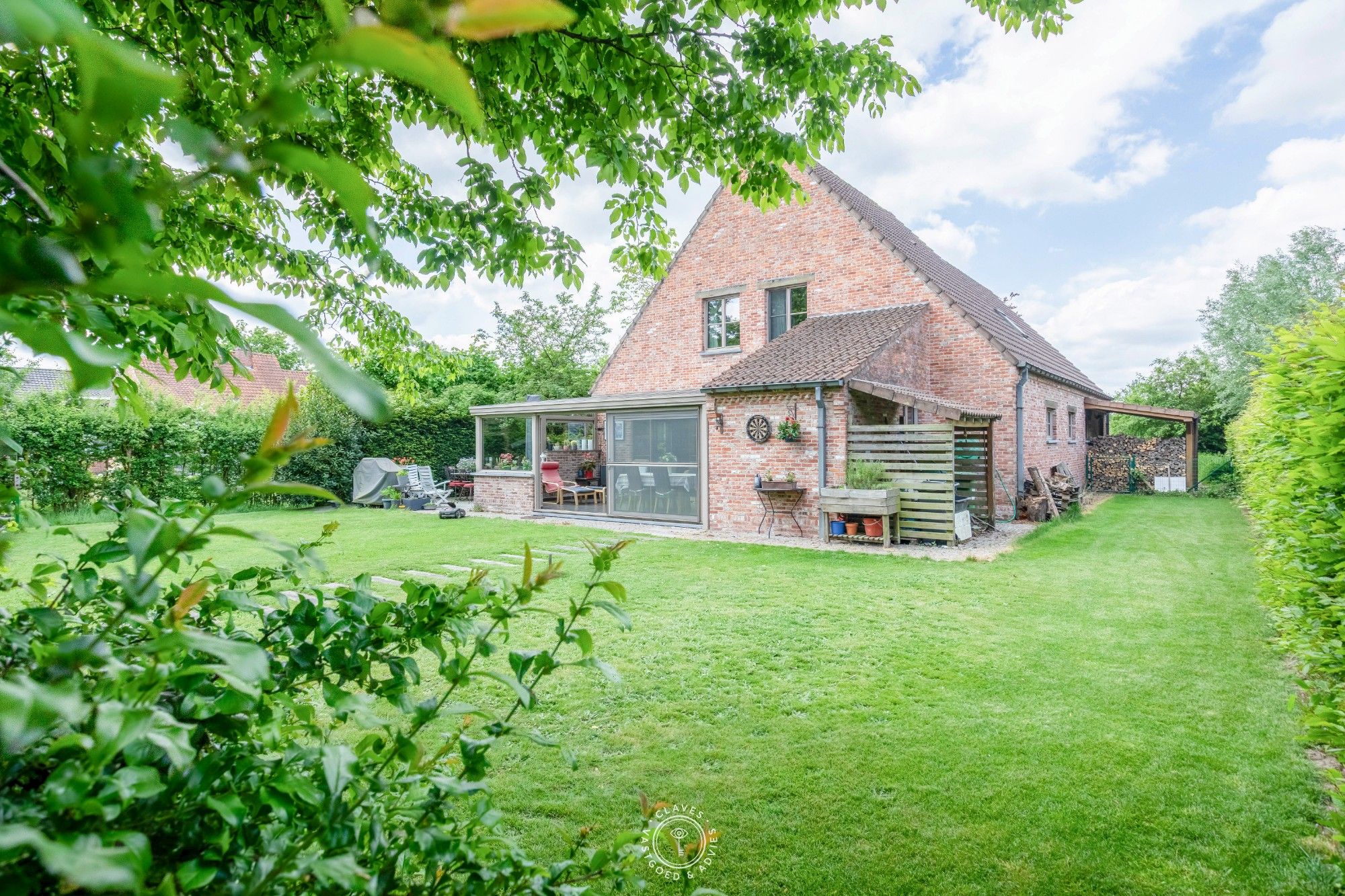 Charmante woning op een welgelegen locatie in Sinaai-Waas foto 31