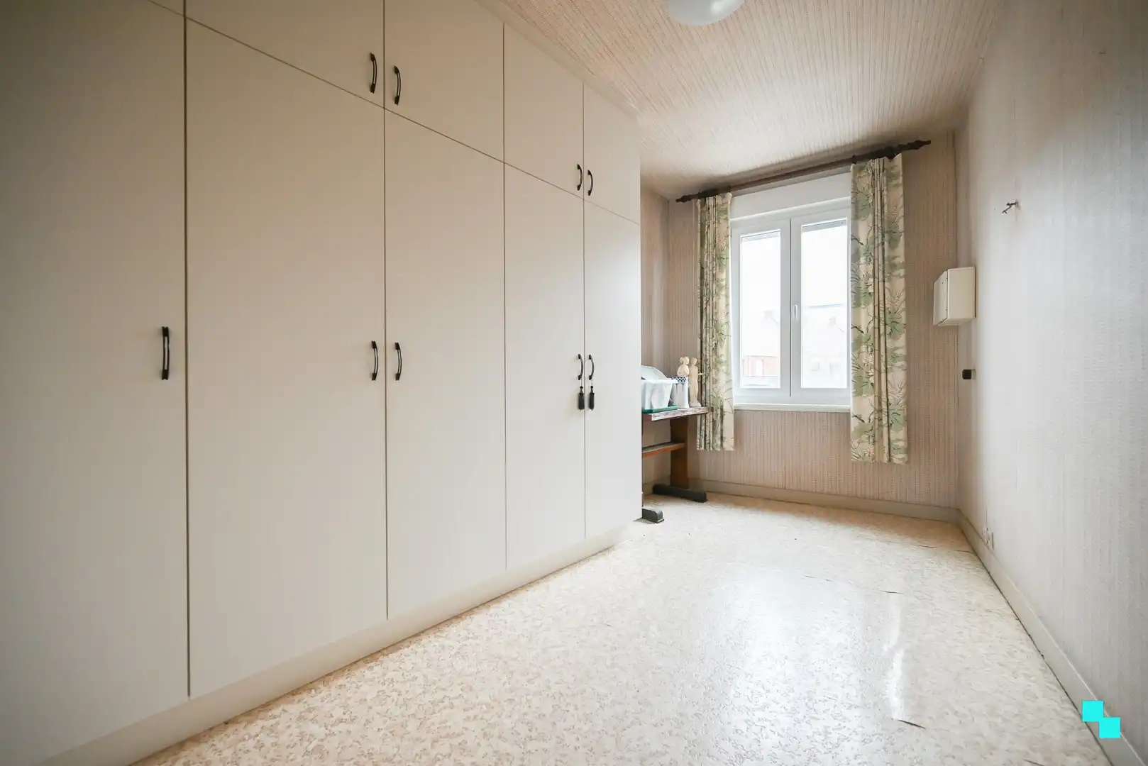 Te renoveren ééngezinswoning met vier slaapkamers en stockagemogelijkheden te Izegem foto 18