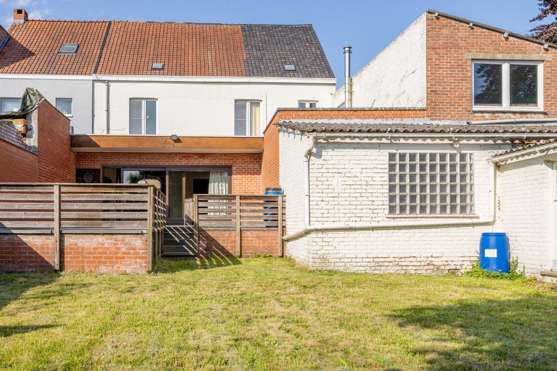 Gebouw voor gemengd gebruik met atelier op 568 m² foto 14