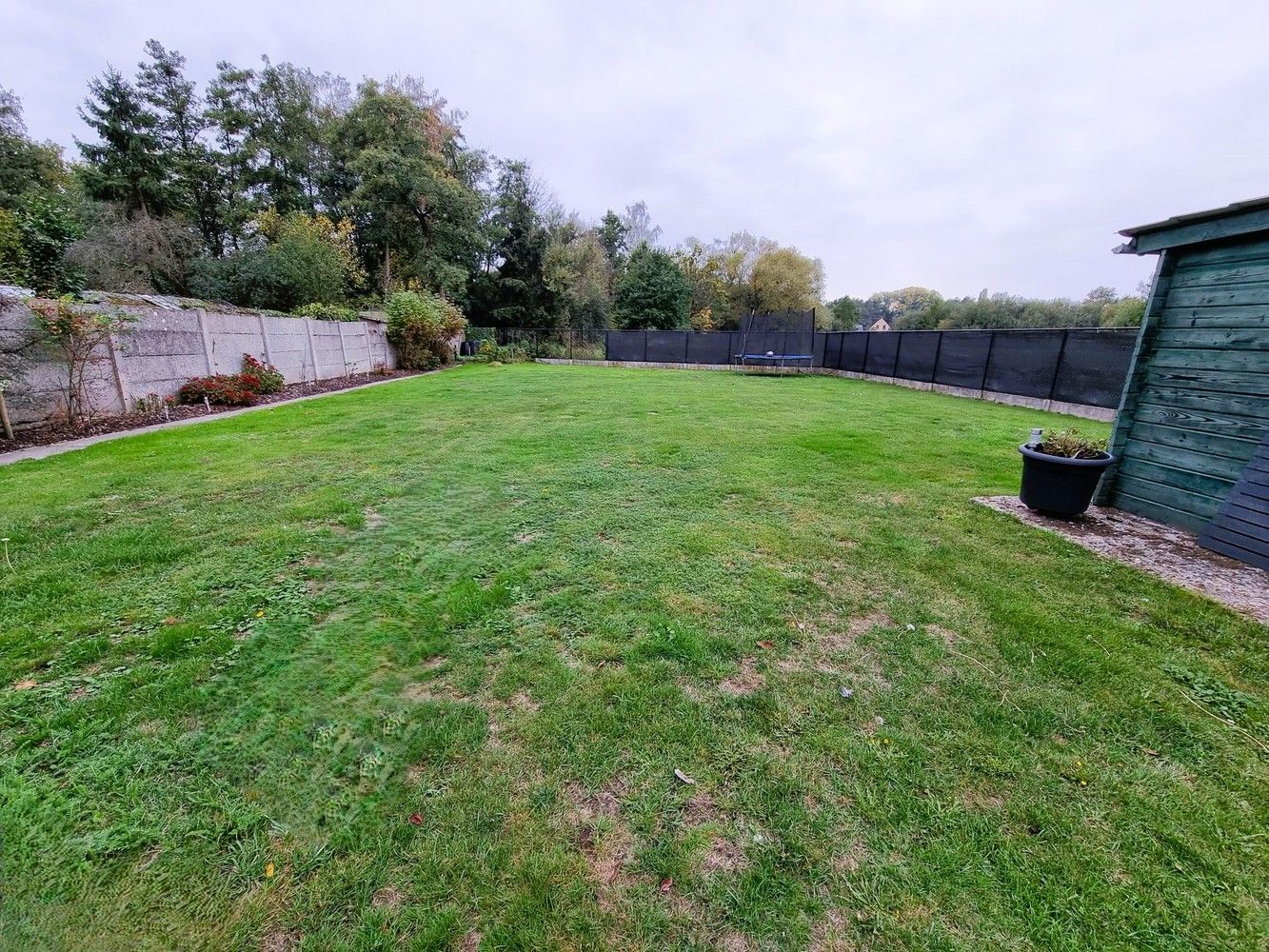 Ruime gezinswoning 4slks – ideaal voor groot gezin of combi zelfstandige activiteit. foto 2