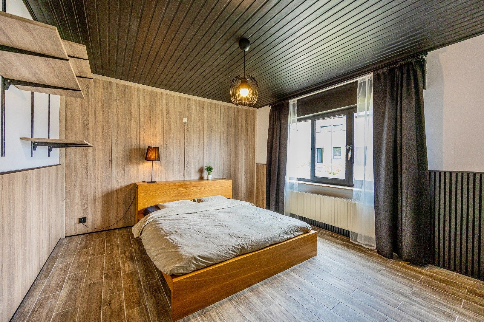Ruime bungalow te koop met 2 slpk, garage en tuin foto 16