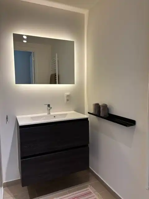 Nieuwbouwappartement met 2 slaapkamers, terras en fietsenberging. foto 8