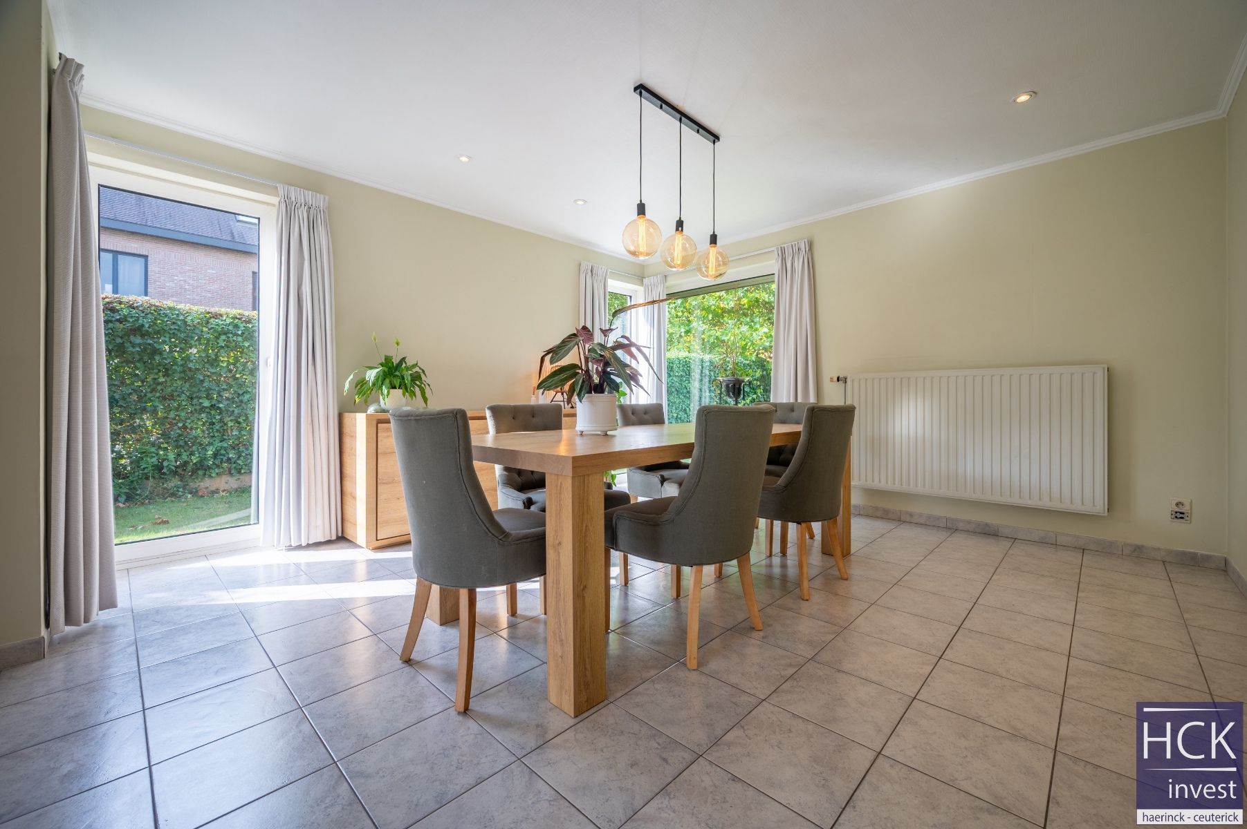 KRUISHOUTEM - Zeer ruime alleenstaande woning met 5 slpk. op 1256 m² foto 4
