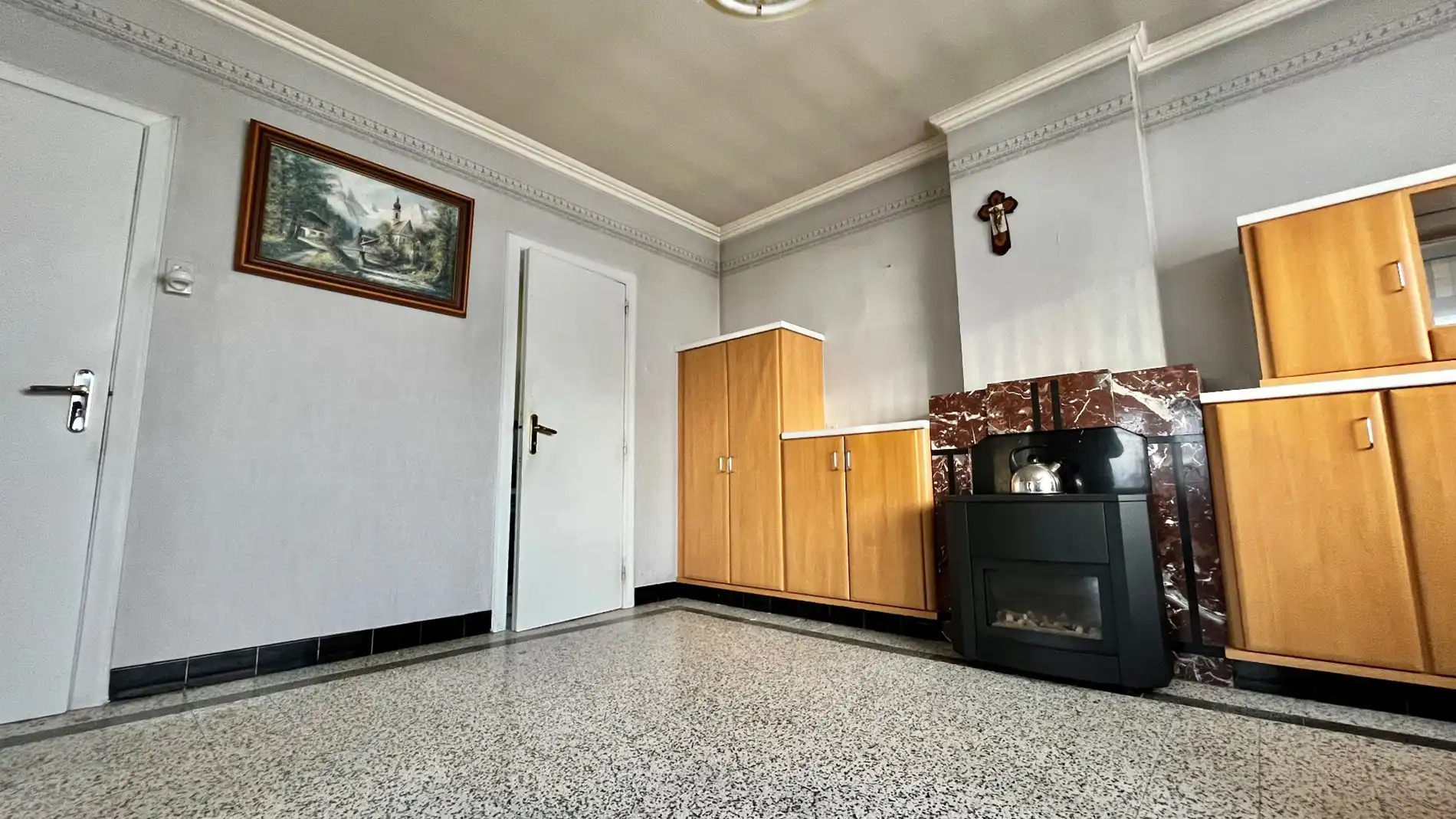 Halfopen woning met 3 kamers en een garage foto 5