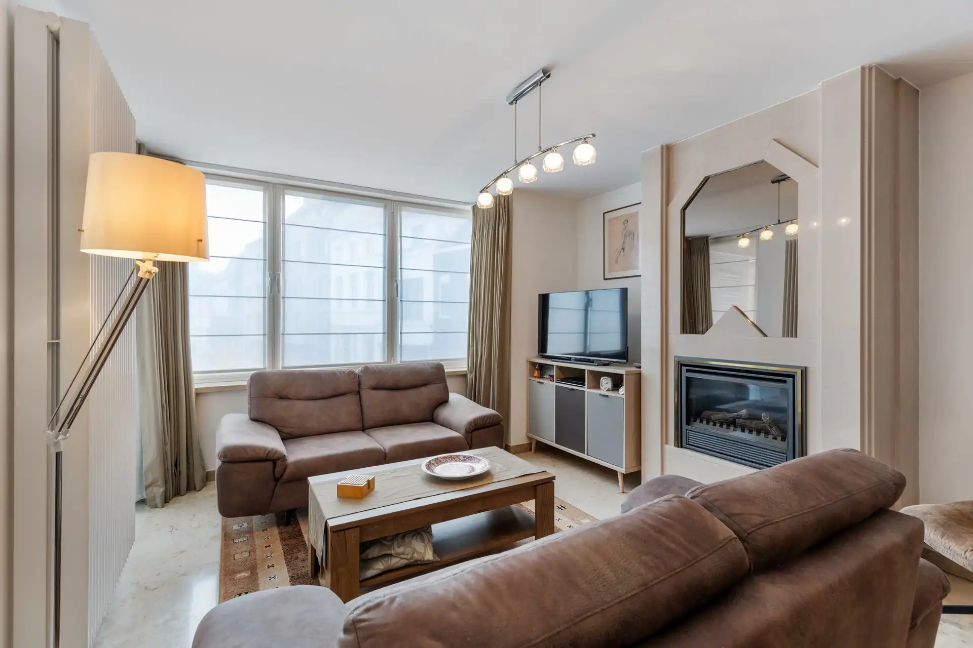 Instapklaar en energiezuinig appartement in hartje Izegem foto 2