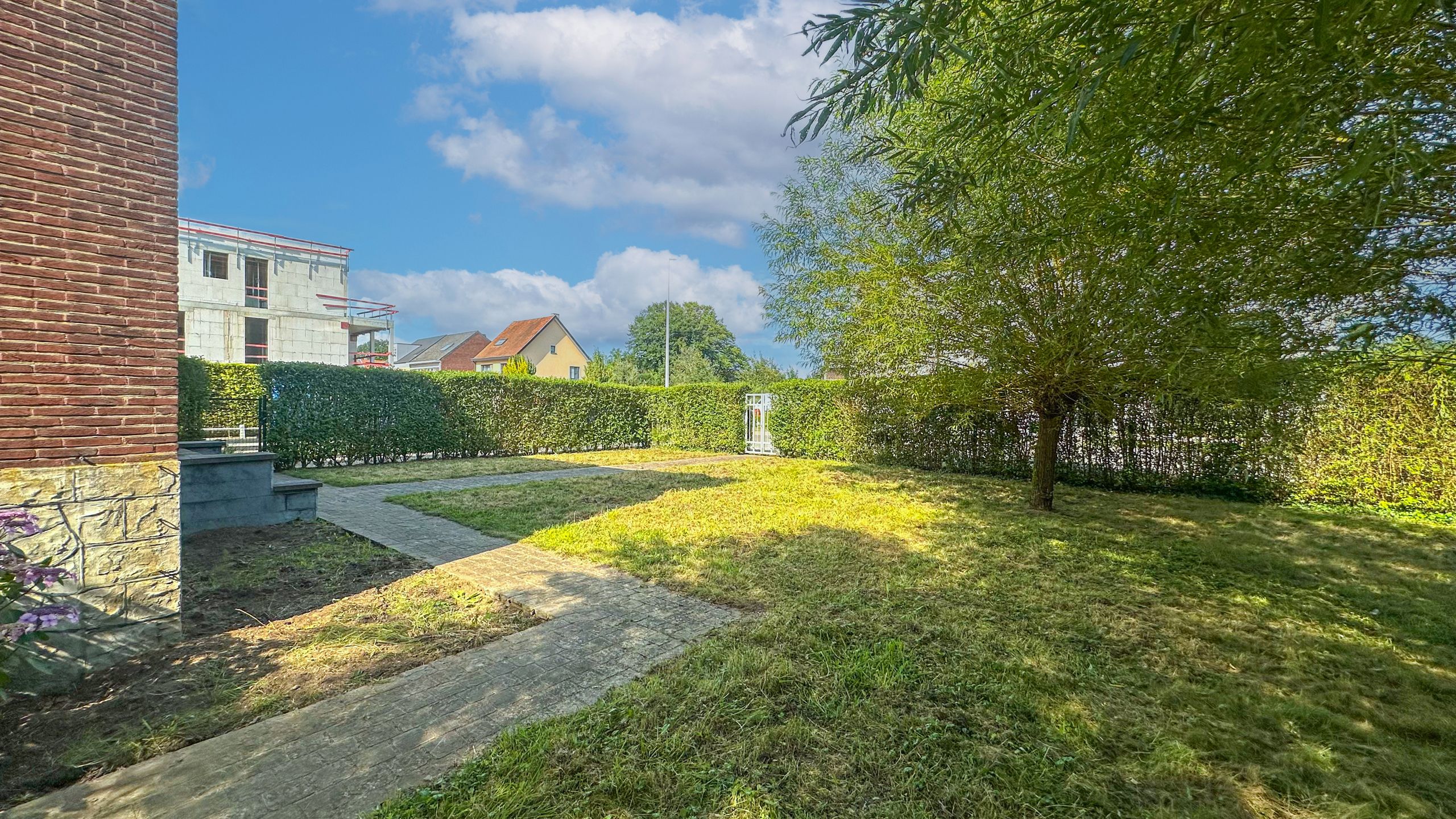 Karakteristiek Herenhuis op ruim perceel! foto 42