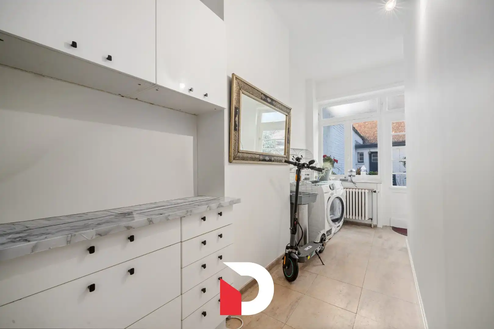 Karaktervolle ruime hoekwoning met garage in centrum Brugge foto 13