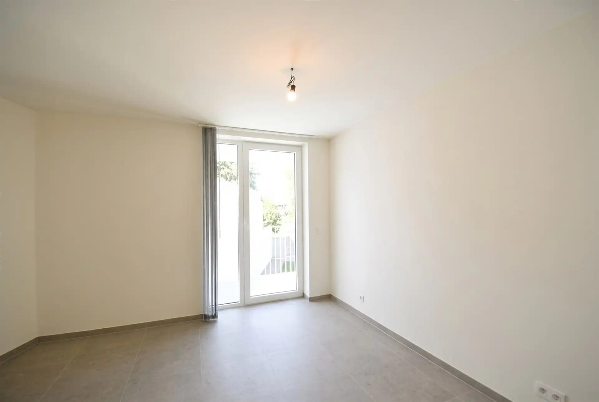 Twee slaapkamer appartement in het hartje van Stekene  foto 7