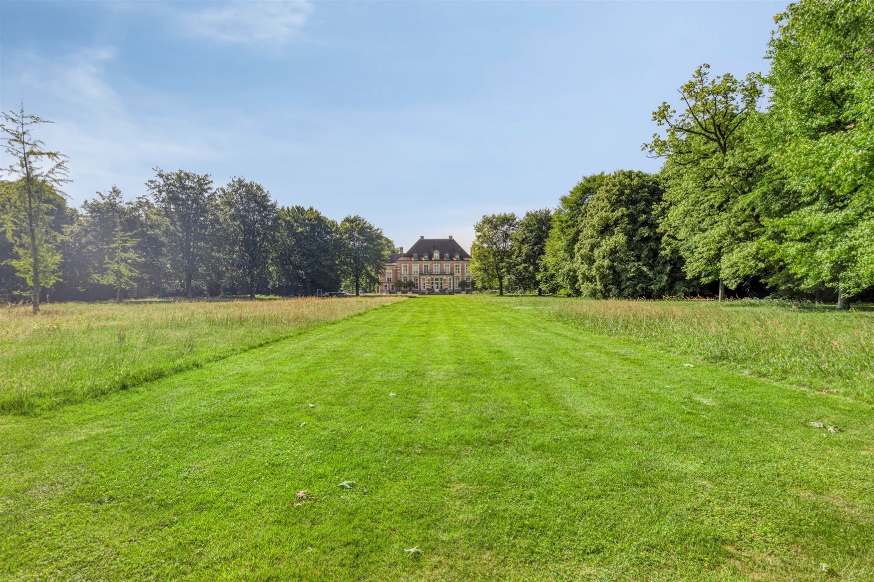 Uitzonderlijk koetshuis op kasteeldomein in Hansbeke, 487m² puur woongenot foto 35