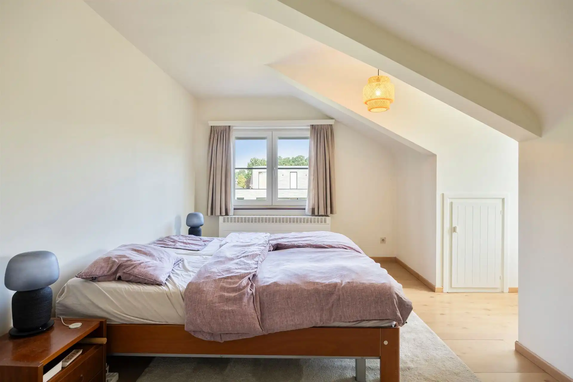 Instapklare woning met 3slpk's en bew. opp. van 220 m²! foto 13