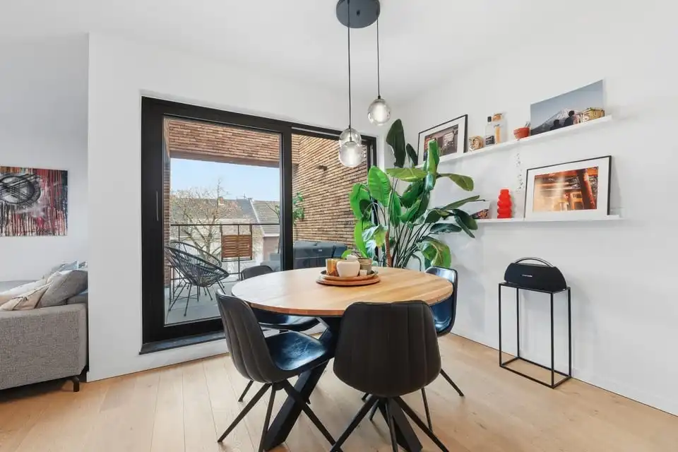 Appartement te huur foto 18