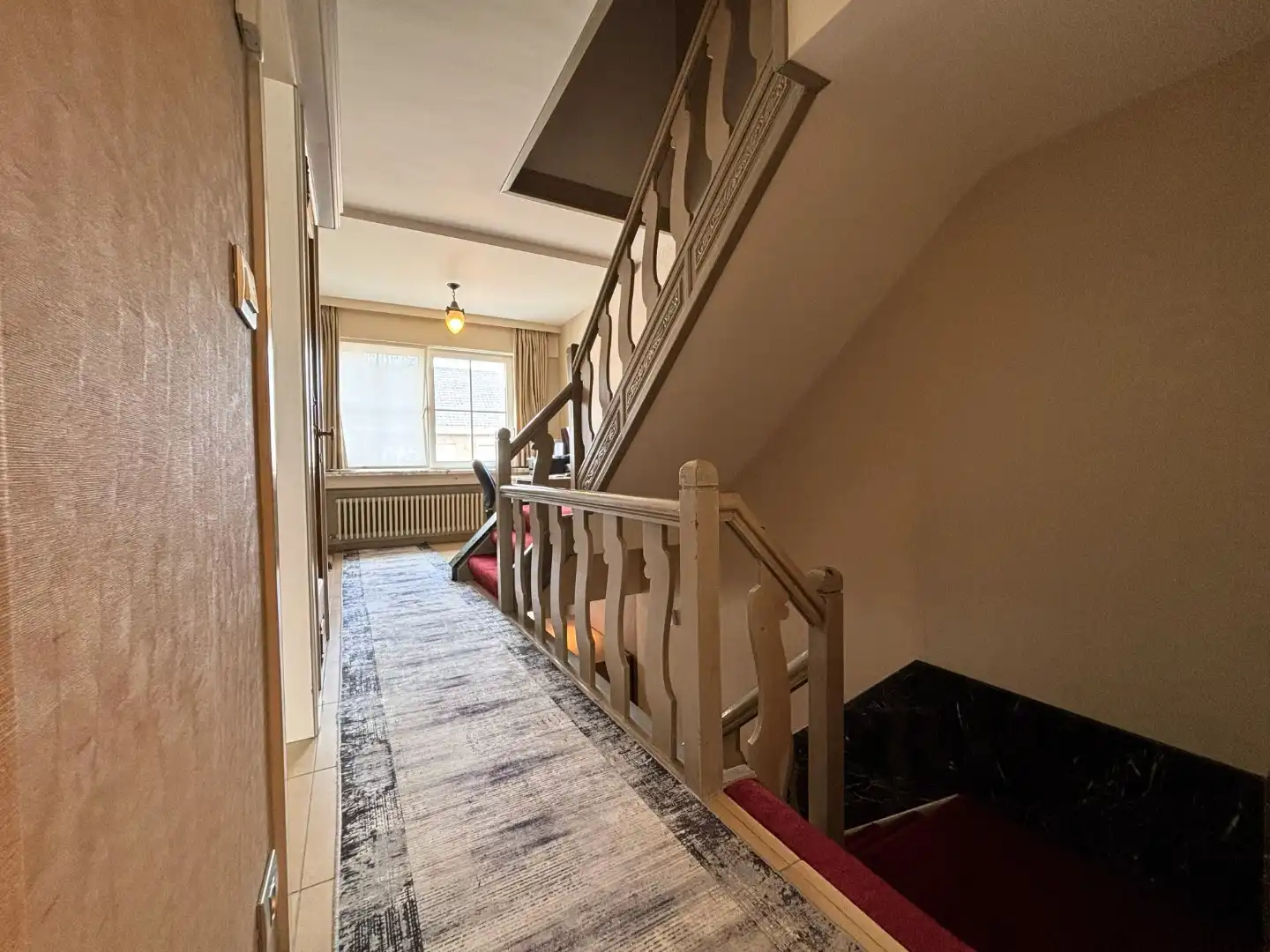 Ruime gezinswoning te huur centrum Roeselare foto 12