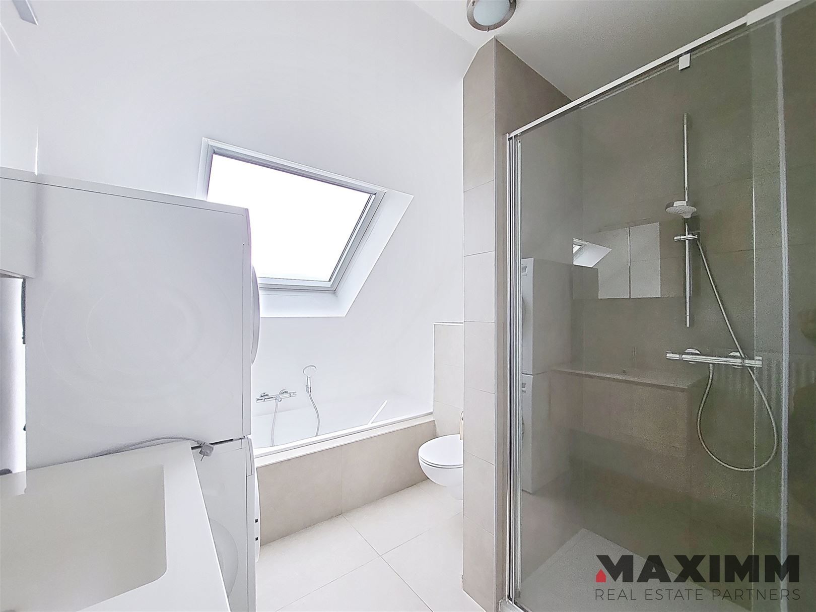 Rustig gelegen goed onderhouden 1 slk appartement  foto 9