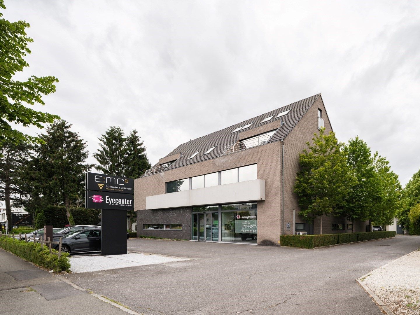 Uniek medisch vastgoed in hartje Sint-Martens-Latem – Instapklaar & professioneel uitgerust foto 26