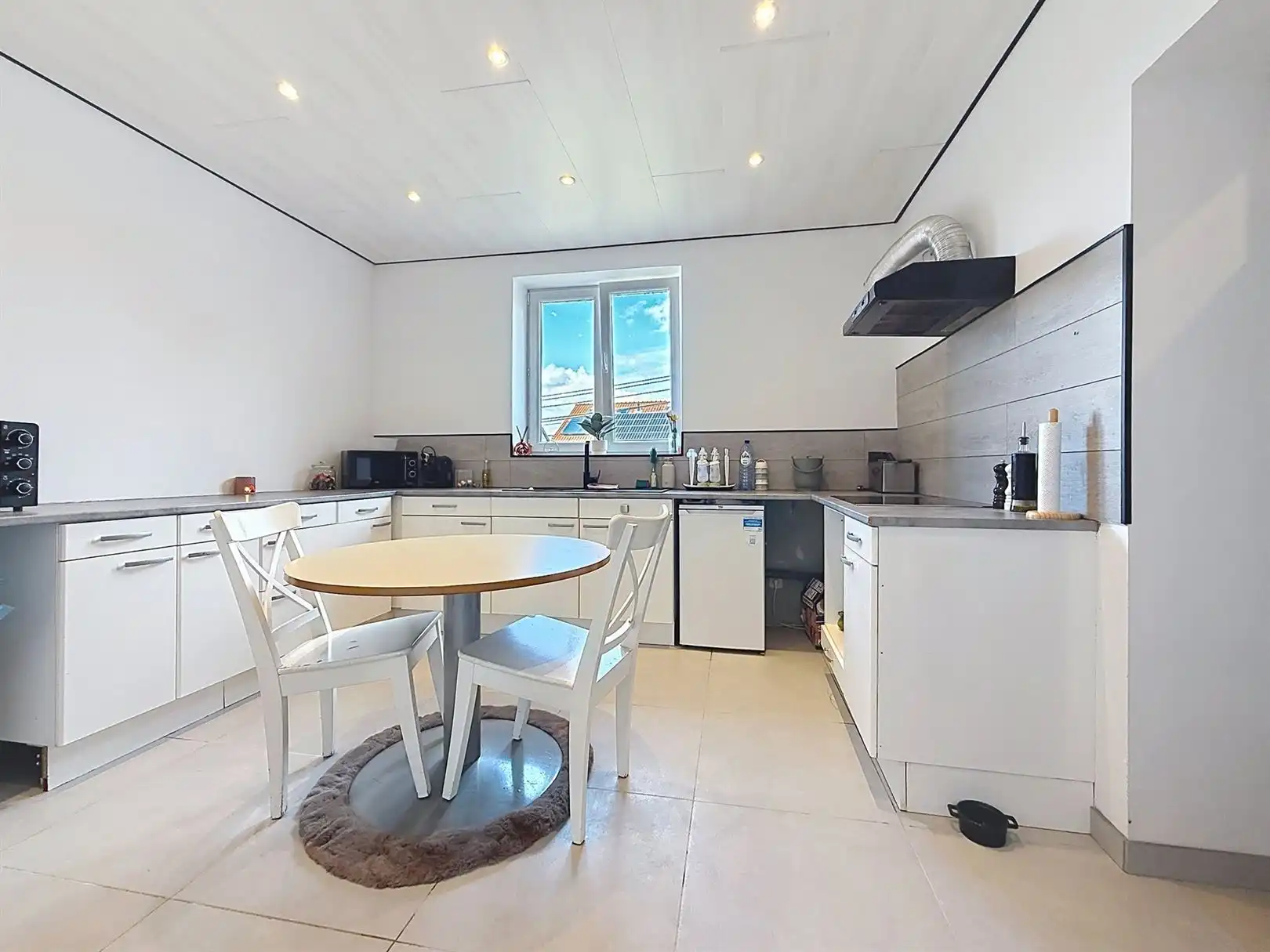 Gerenoveerde woning (2019), 2 slpks, zolder, opp 3a 03ca foto 11