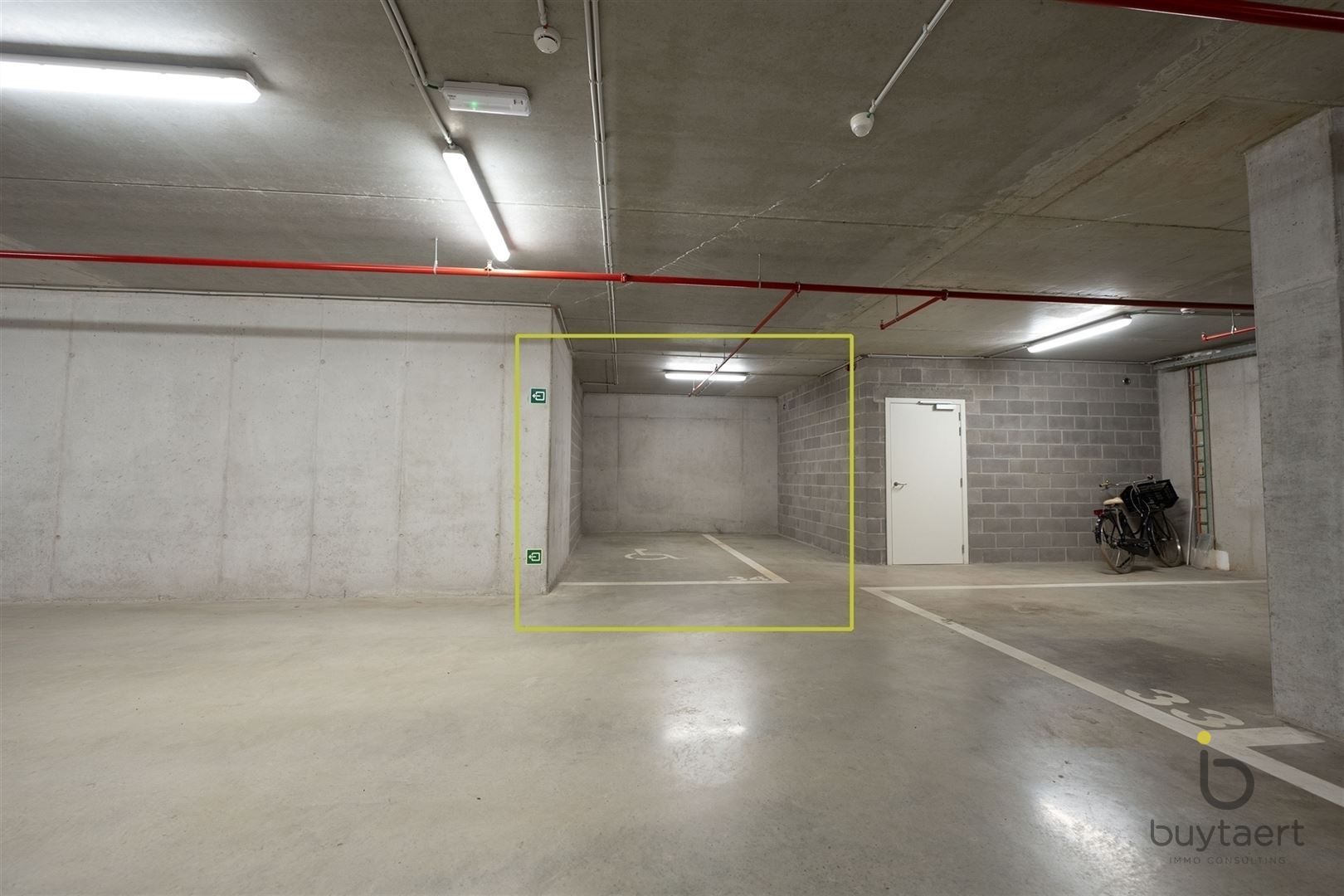 Luxe 3 slpk appartement met een gigantisch terras met zicht op het Kempisch dok. foto 50