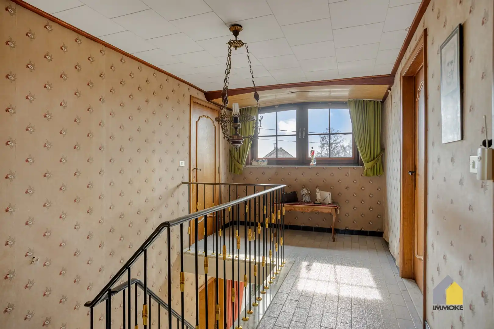 Te renoveren, statige woning op mooi perceel van 23 a 90 ca. foto 16