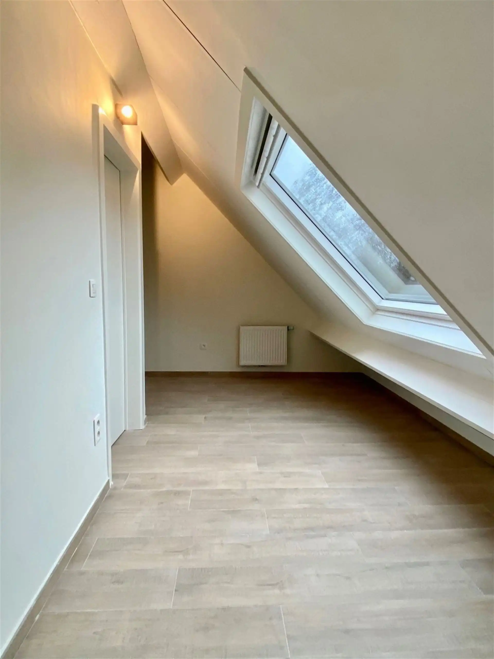 Ruime pal in het centrum gelegen woning met 4 slk, tuin en zonnepanelen! foto 13