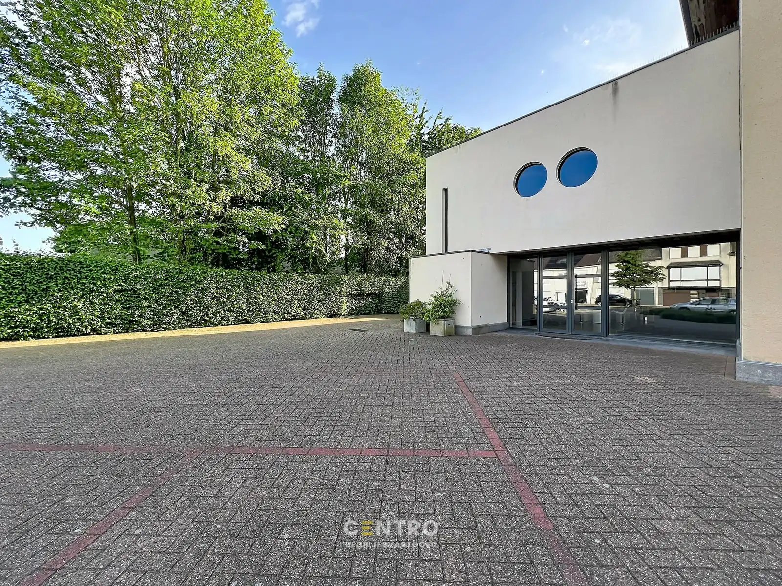 Instapklare multifunctionele ruimte (heden KAPSALON) te huur mét PARKING (ook ideaal voor (healthy)-food, sport-activiteiten, medische, paramedische en verzorgende beroepen) ! foto 18