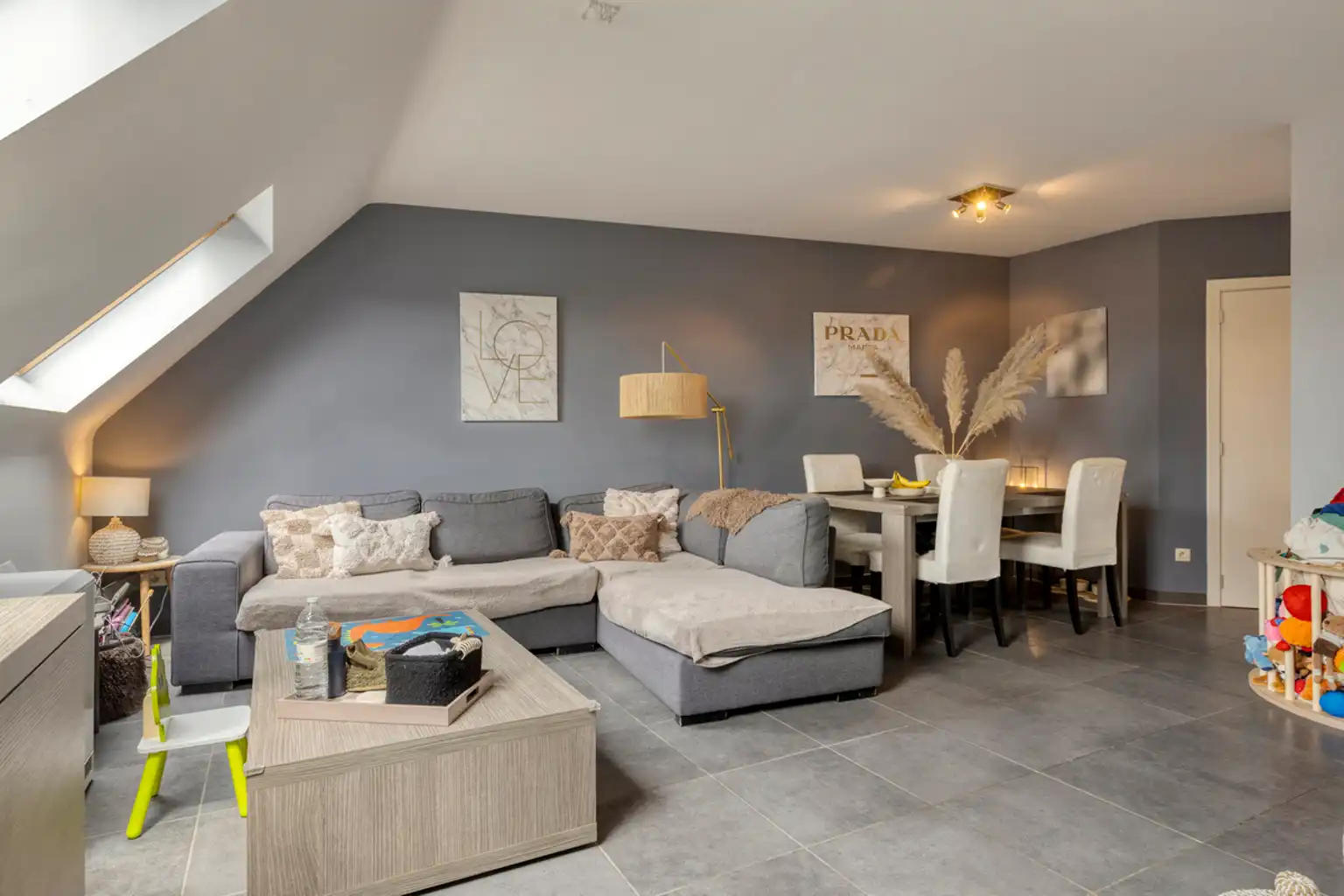 Instapklaar 2 -  slaapkamer appartement gelegen in Merchtem foto 4