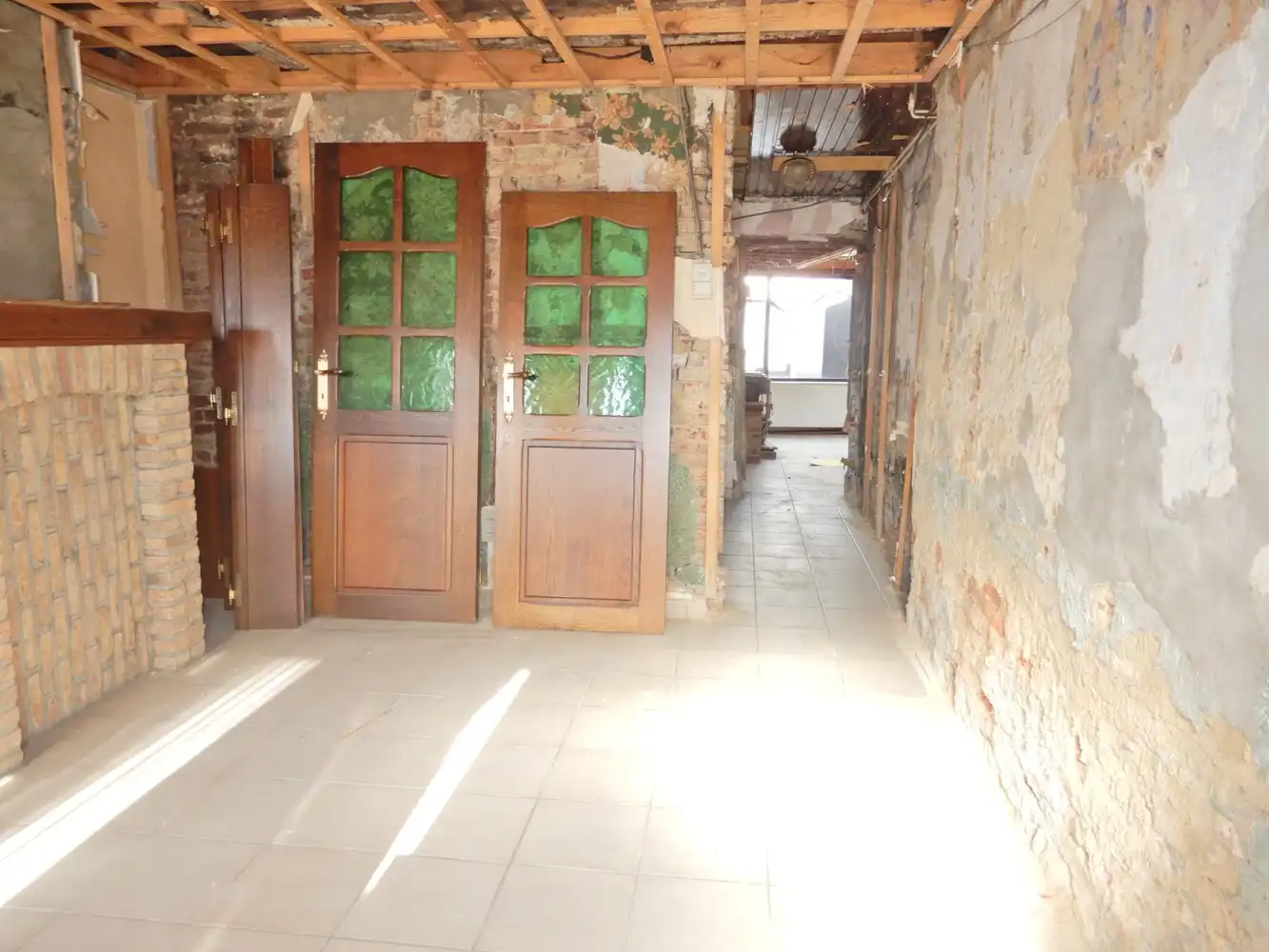 Te renoveren woning te Tielt. foto 3