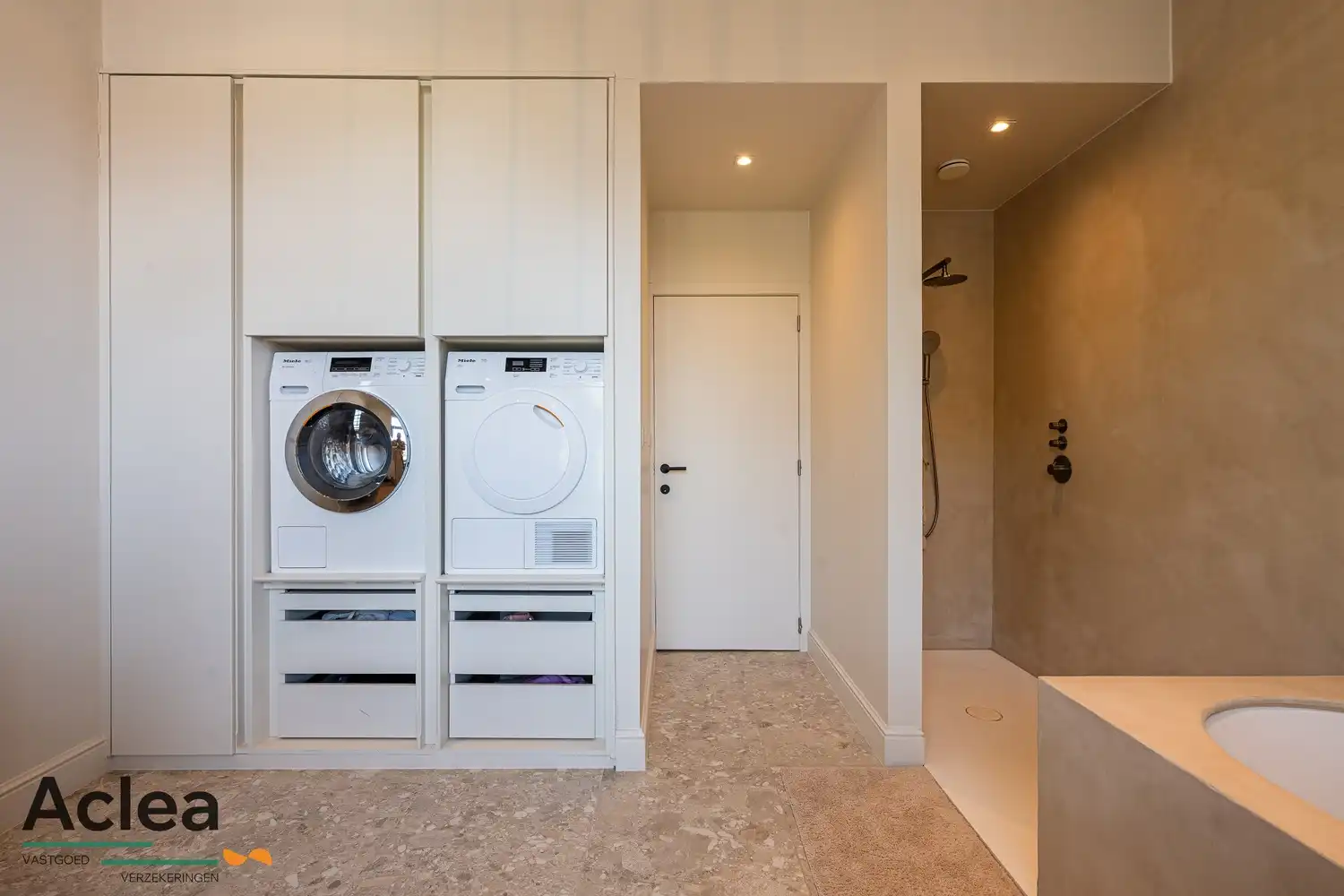 Statige herenwoning met authentieke grandeur aan het Plein in Kaprijke foto 23