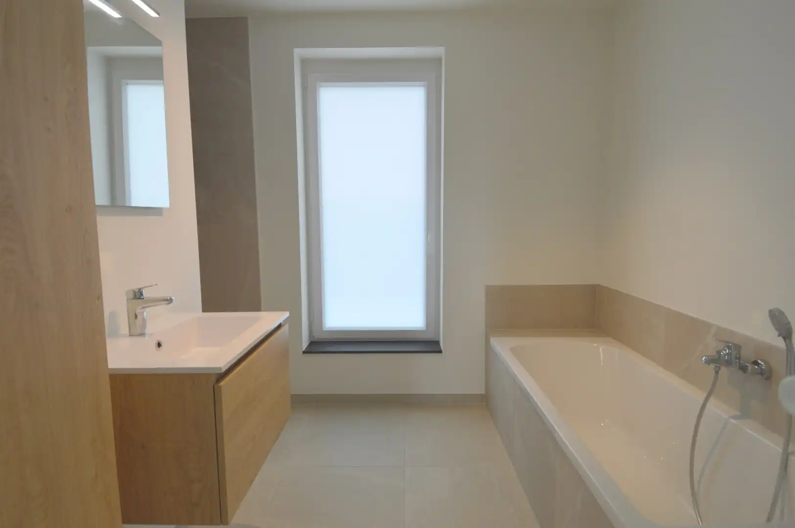 Ruime halfopen nieuwbouw woning met tuin en 3 slaapkamers in Waregem foto 7