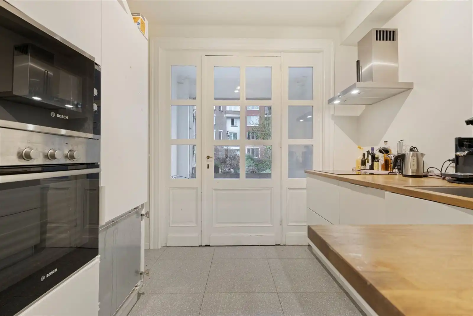 Berchem – Charmant 2-slaapkamerappartement in prachtige art-deco woning

 foto 11