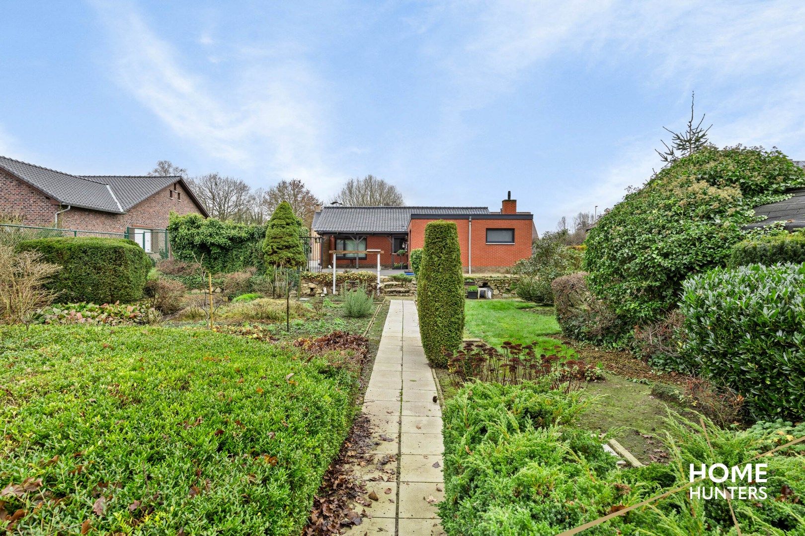 Alleenstaande, gelijkvloerse woning op een perceel van 1016 m² foto 4