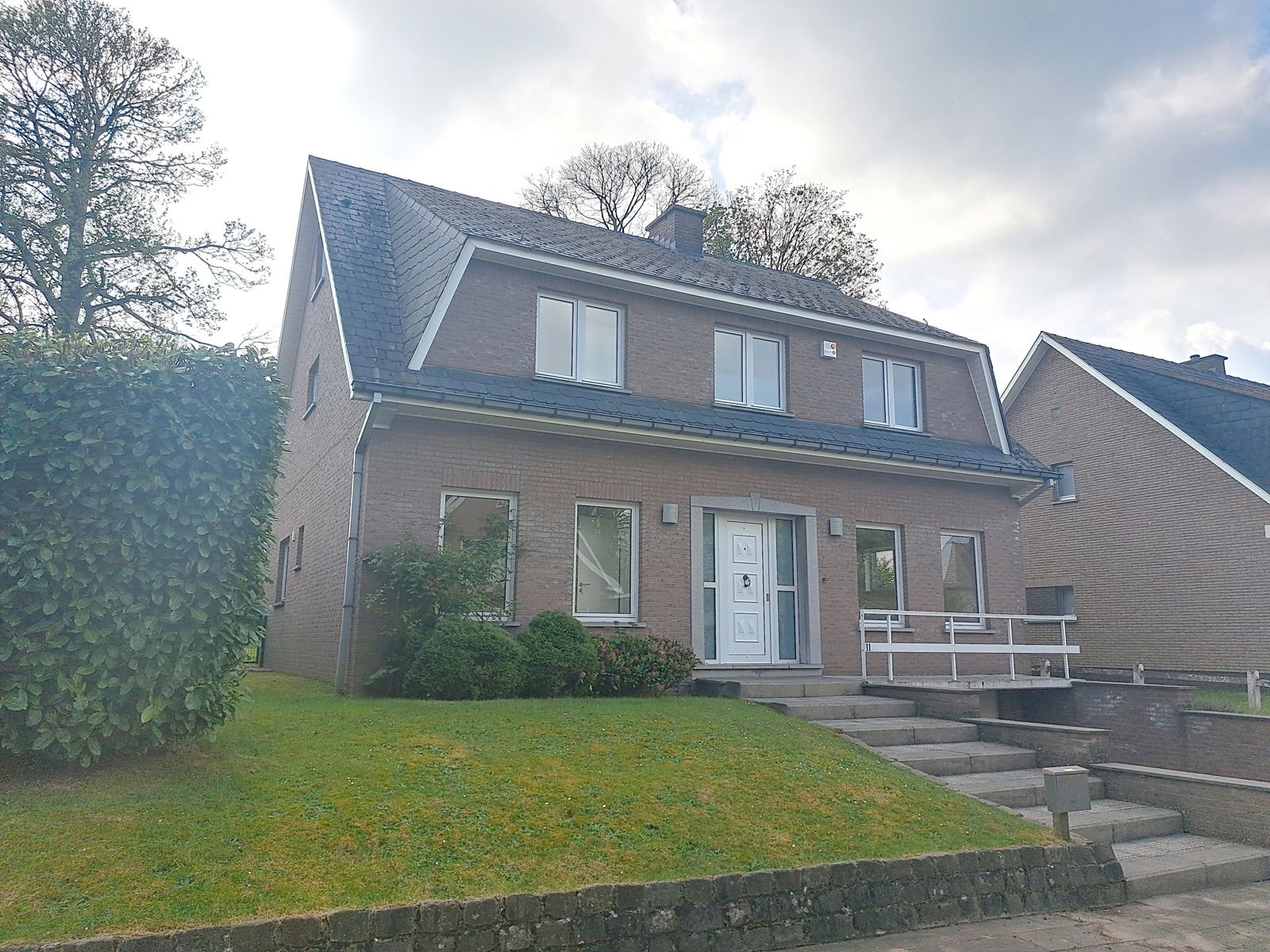 Villa te huur foto {{pictureIndex}}