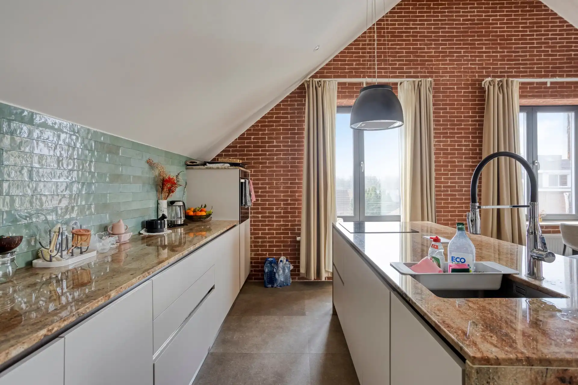 Woning met loods.  foto 6