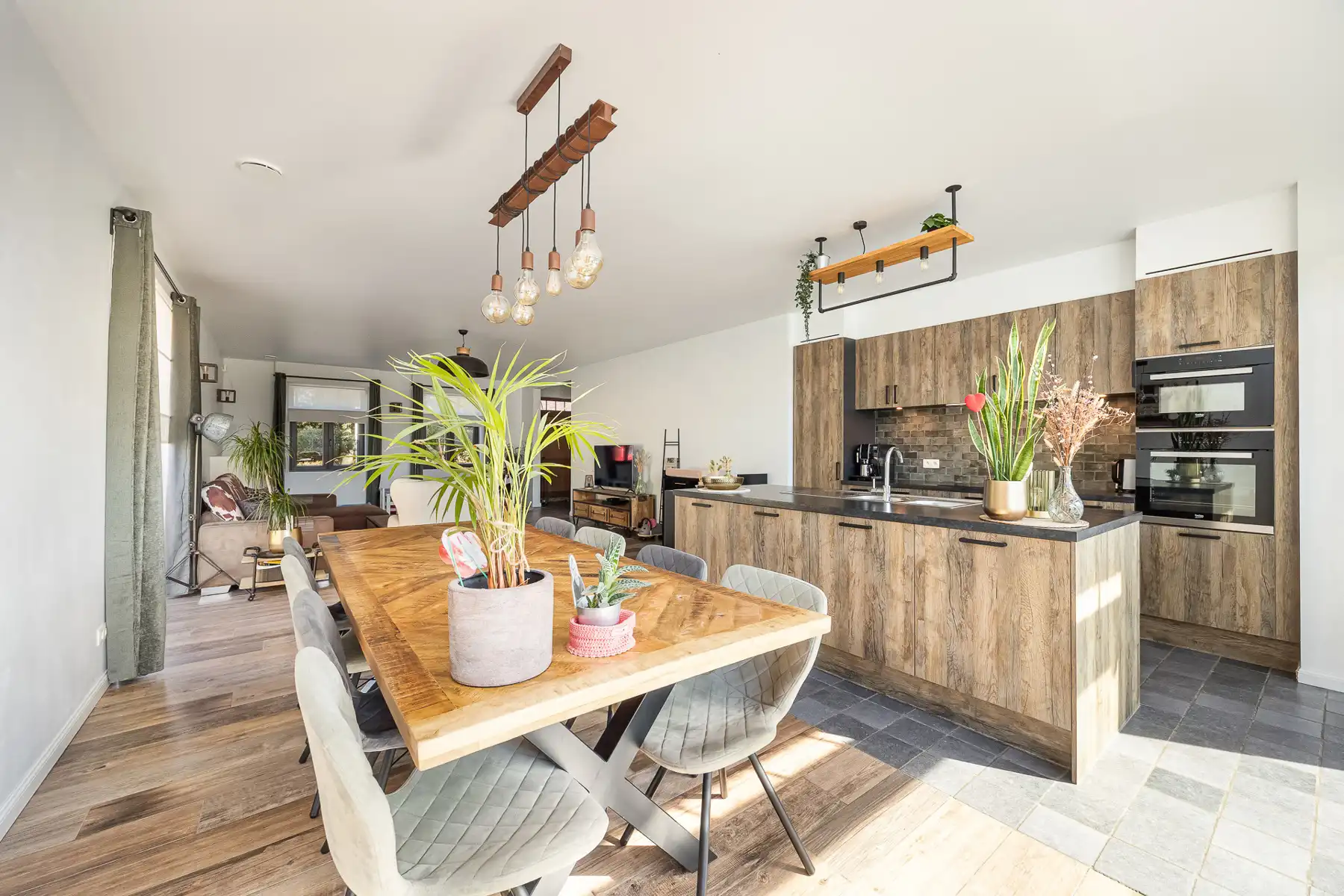 Recente BEN-woning met 4 slks en dubbele garage op gunstige ligging foto 10