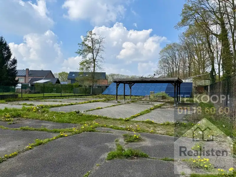 Kantoren op zichtlocatie + ruime parking foto 3