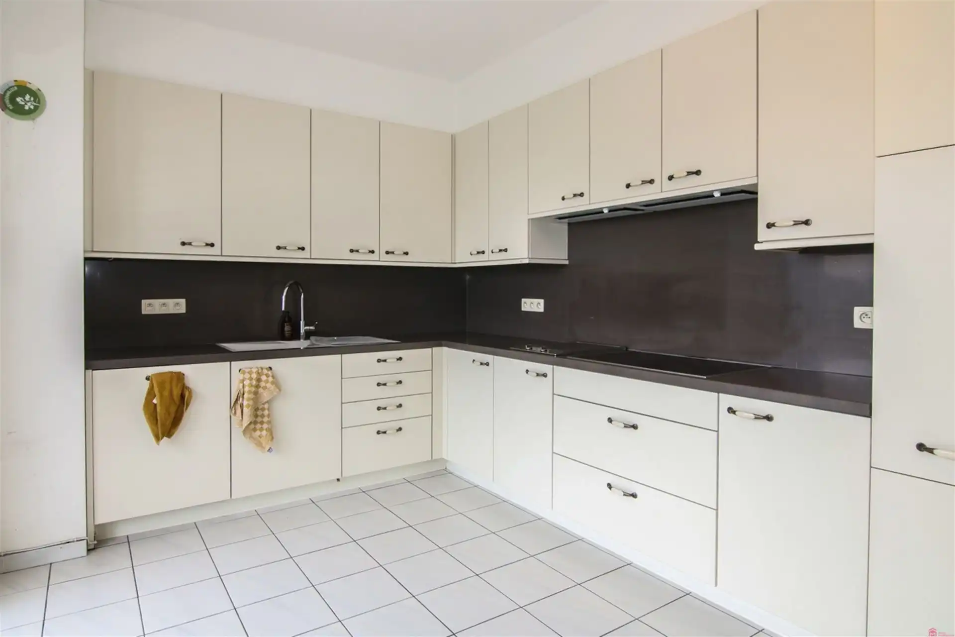 Ruim appartement met zuidgericht terras foto 8
