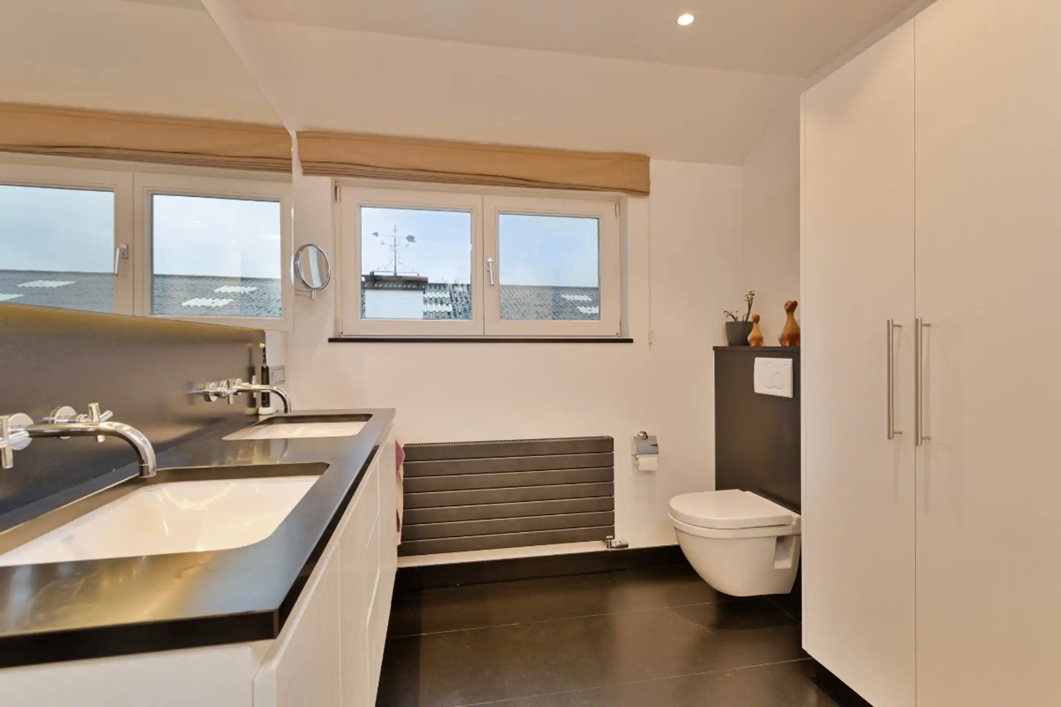 Modern ingerichte villa met loods in Moerkerke foto 22