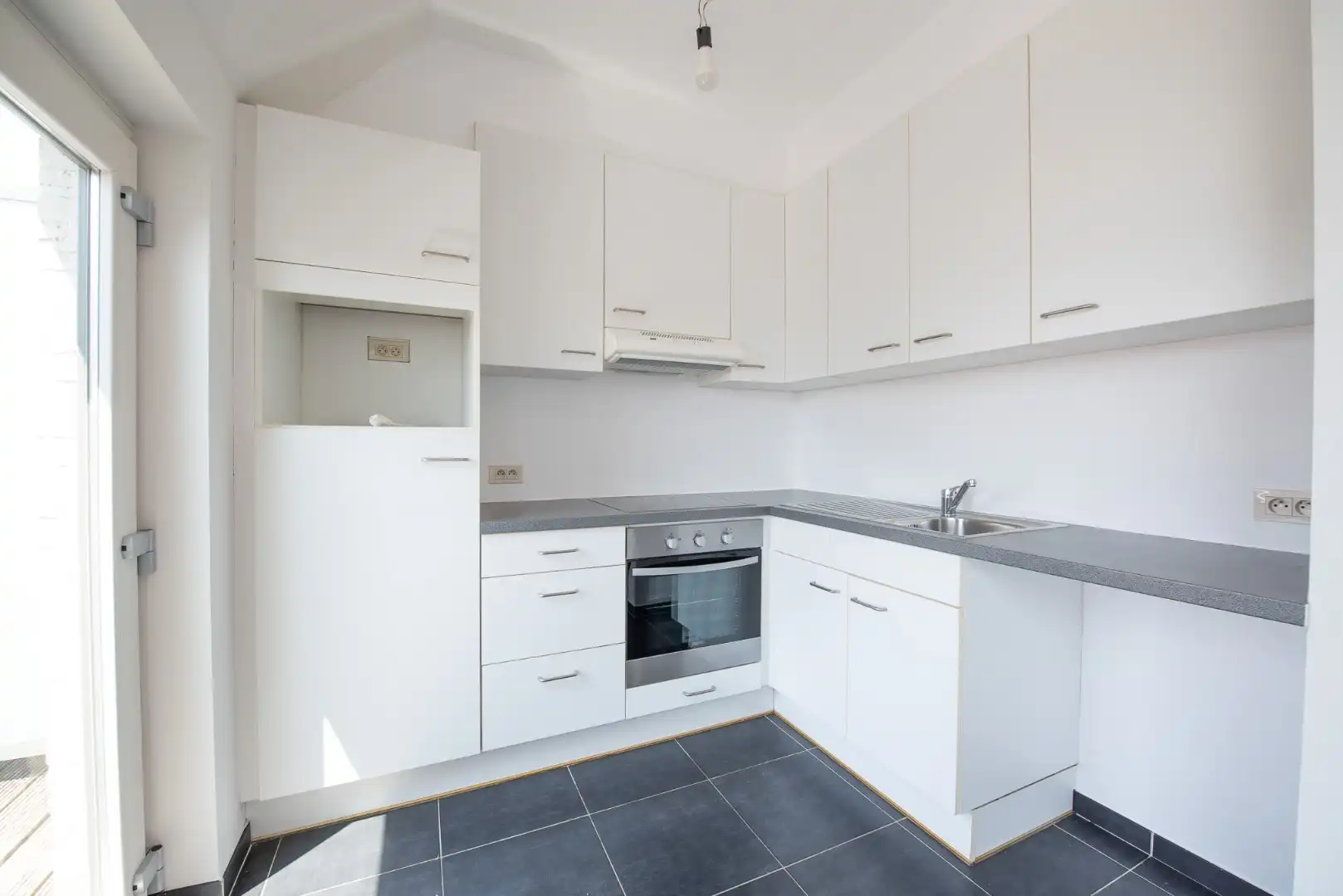 Centraal gelegen dakappartement te Zulte! foto 3