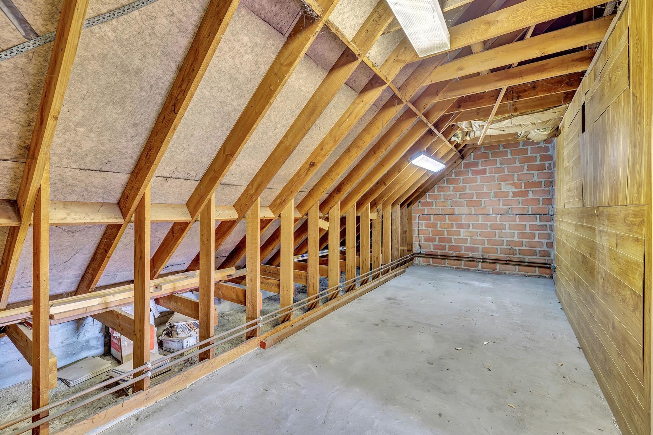 Ruime op te frissen woning met diverse mogelijkheden foto 22