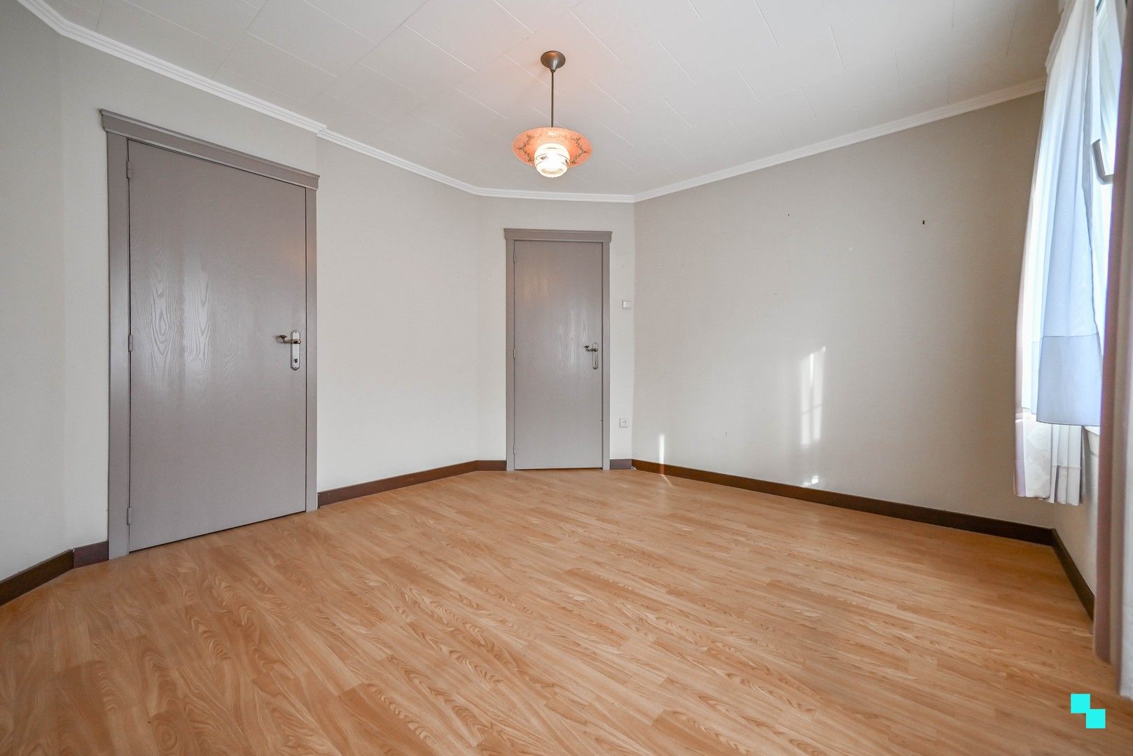 Knusse rijwoning nabij centrum Izegem foto 19